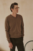 Brązowy sweter męski V-neck bawełna