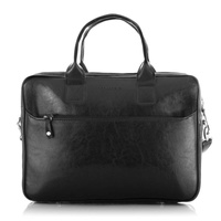 Czarna torba na pasku