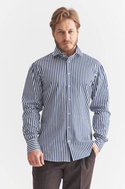 Koszula w paski z neapolitańskim rękawem