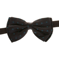 Brązowa mucha z jedwabiu