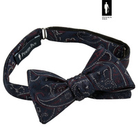 Granatowo-bordowa mucha do wiązania