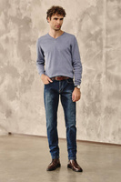 Błękitny sweter V-Neck z delikatnej bawełny