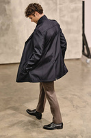 Elegancki płaszcz przejściowy w kolorze granatowym