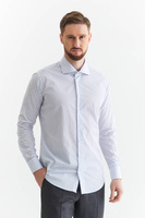 Koszula w niebieskie paski i włoskim kołnierzem