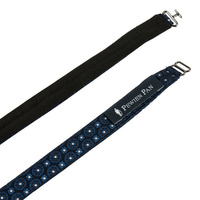 Ciemnoniebieska mucha wiązana