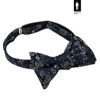 Granatowo-srebrna mucha wiązana