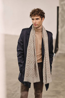 Szal z włoskiej wełny w odcieniach szarości 70x200