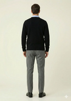 Czarny sweter męski z dekoltem O-neck i wzorem w romby