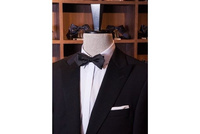 Mucha wiązana - czarna w szpic