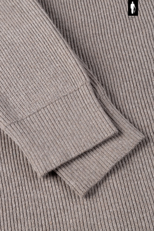 Beżowy sweter męski z bawełny i wełny