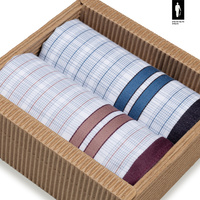 Bawełniane chusteczki męskie w bordowo-czerwoną oraz granatowo-czarną kratkę – zestaw 2 sztuk